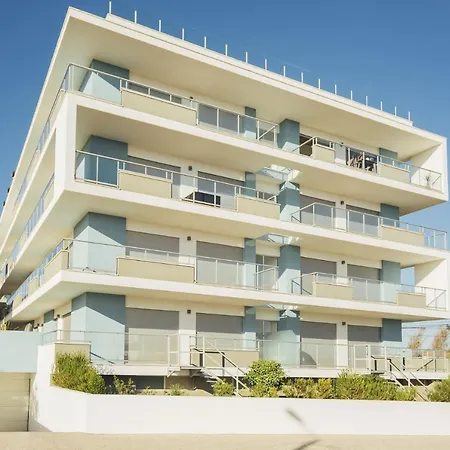 Clerigo - By Sch Daire São Martinho do Porto